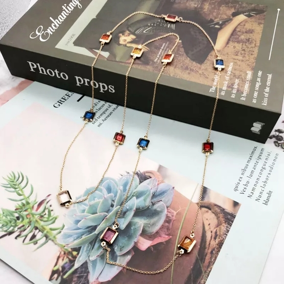 Women fashion mixed color necklace - Picture 3 of 4